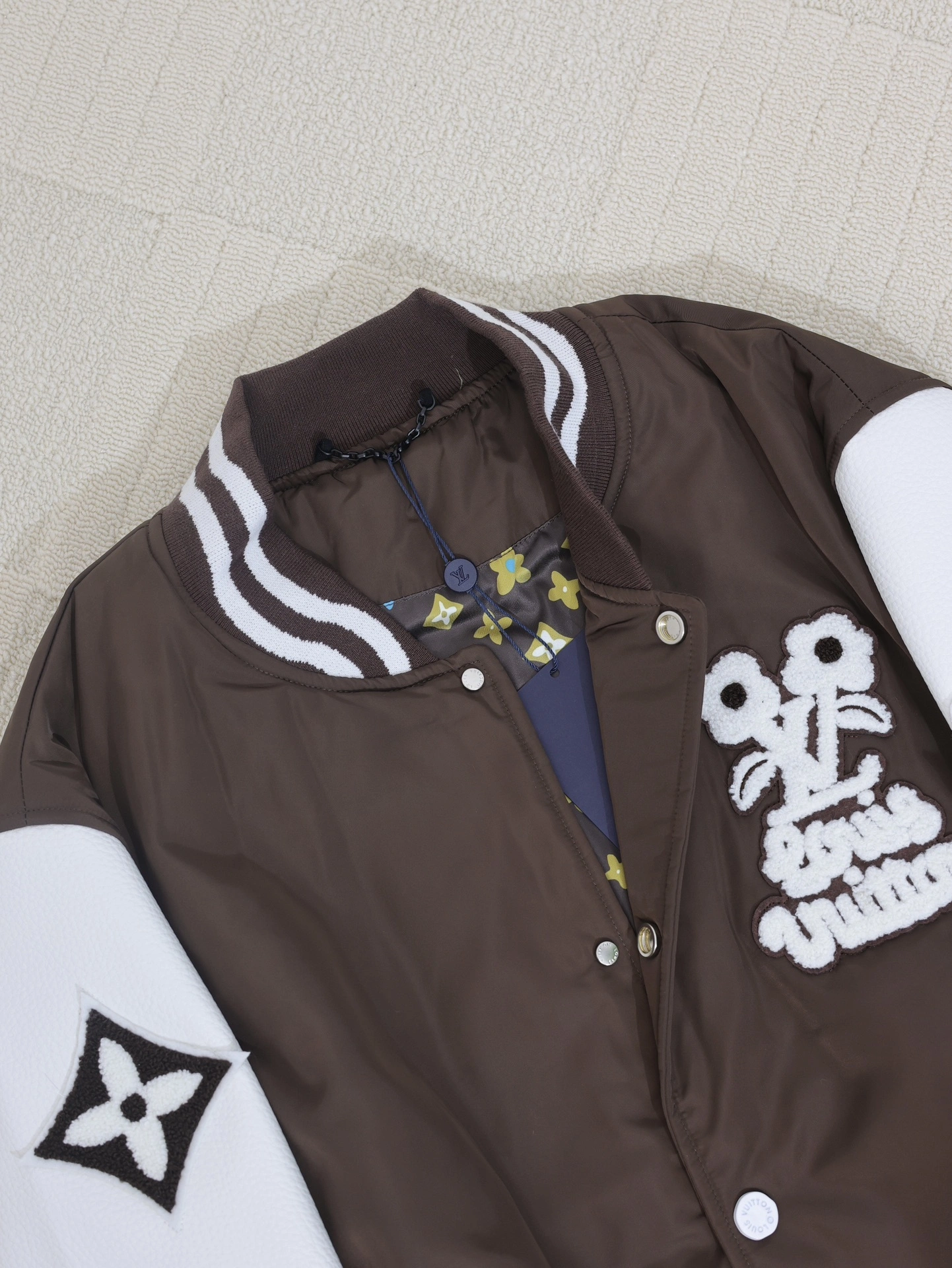 wg.luxury-- 8V embroidery oversized item:D-F431J5504